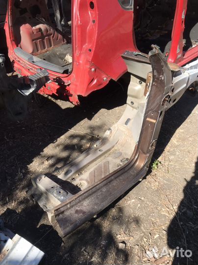 Четверть передняя правая Renault Duster