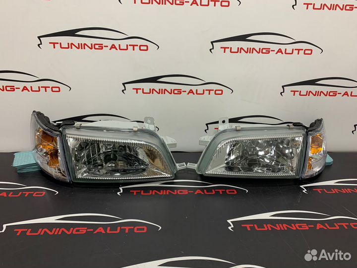Фары Toyota Caldina (T190) 1992-2002 год (светлый хрусталь)