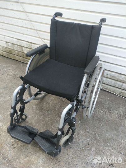 Коляска инвалидная