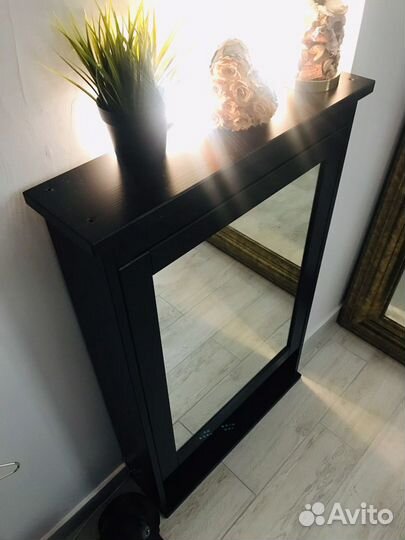 Навесной шкаф, с полками и зеркалом Икея