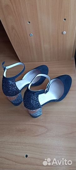 Праздничные туфли от La Redoute, 38 размер