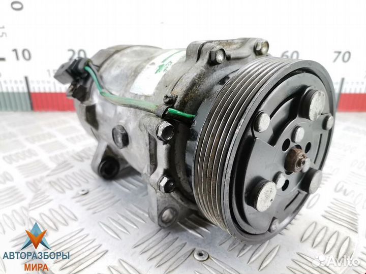 Компрессор кондиционера Audi A3 8L 1999