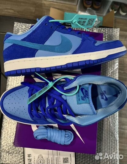 Nike sb Dunk Low Blue Raspberry оригинал poizon