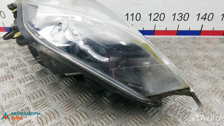 Фара левая Ford Kuga 2010