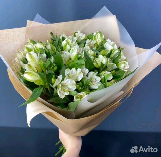 Букет из альстромерий