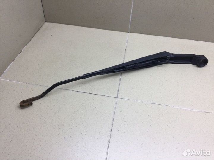 Поводок стеклоочистителя передний передний левый