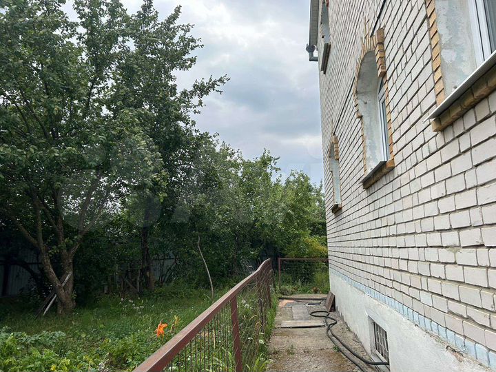 Коттедж 212,7 м² на участке 11 сот.