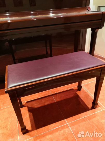 Пианино Essex by Steinway