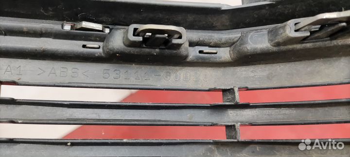 Решетка радиатора Toyota Land Cruiser 150