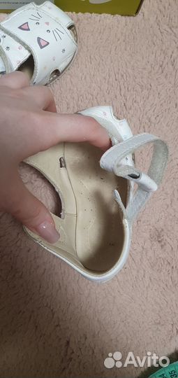 Обувь для девочки пакетом 22 сандалии, кроссовки