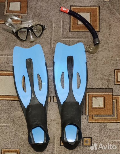 Комплект - ласты, маска и трубка для плавания