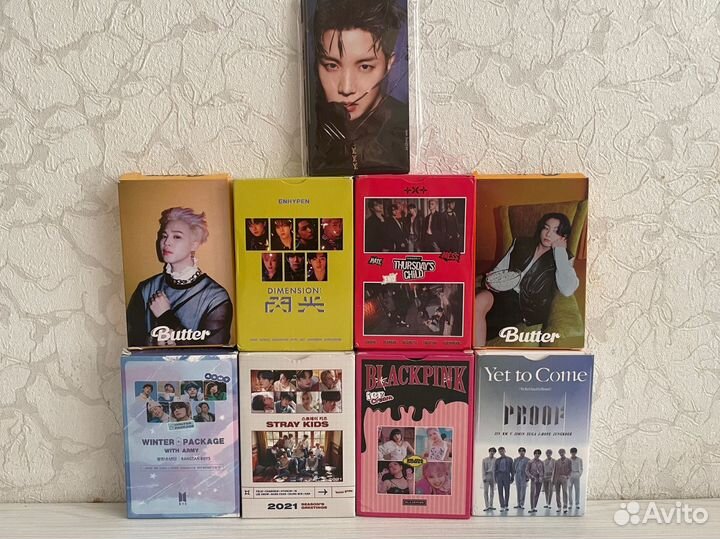 Карточки и значки k-pop