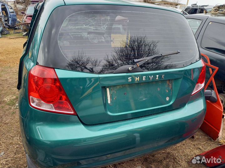 Дверь багажника chevrolet aveo t200