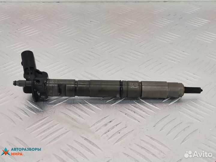 Форсунка Volkswagen Passat B6 2008 03L130277