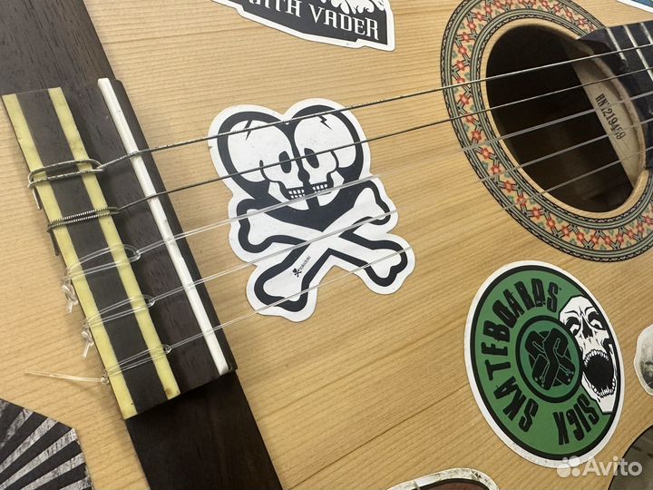 Классическая гитара yamaha C40M