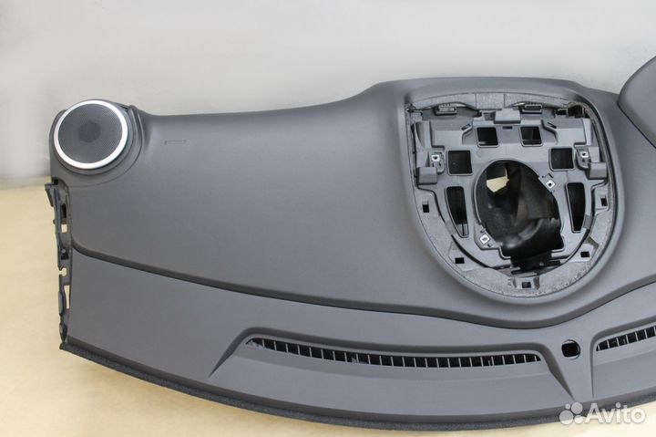 Торпедо Kia Soul панель приборов