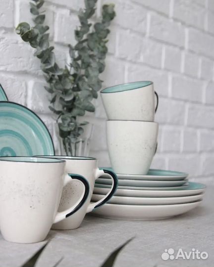 Набор столовой посуды на 4 персоны