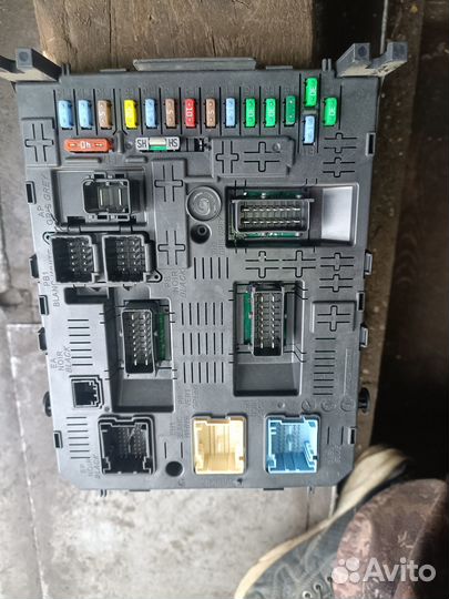 Блок предохранителей Peugeot 308 1.6 2008 96640590