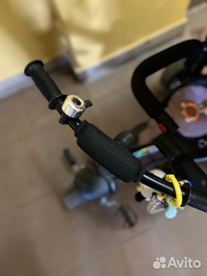 Велосипед детский с ручкой