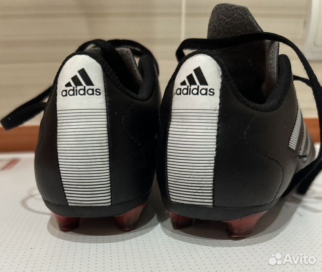 Бутсы adidas с шипами