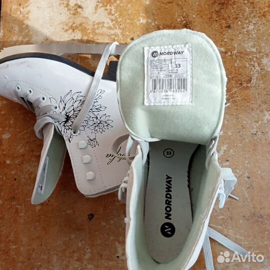 Коньки детские р.33