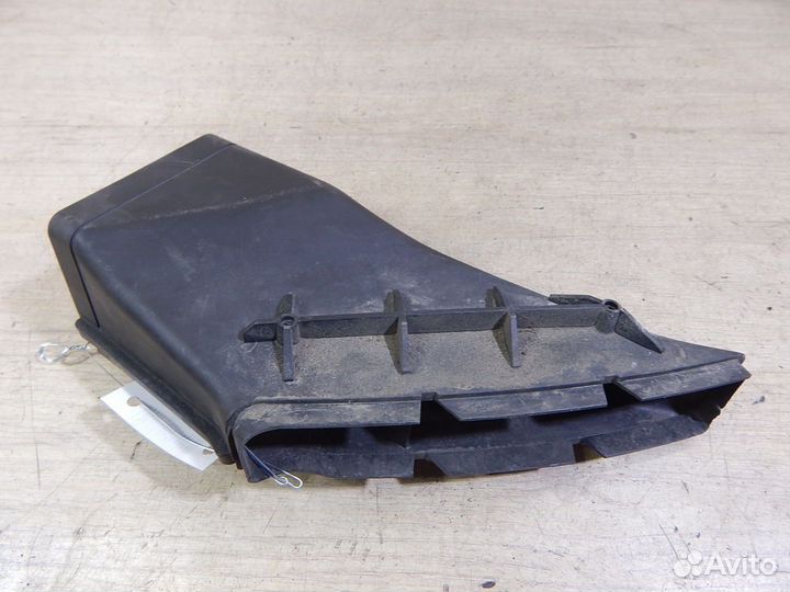 Воздухозаборник наружный Audi A6 C6