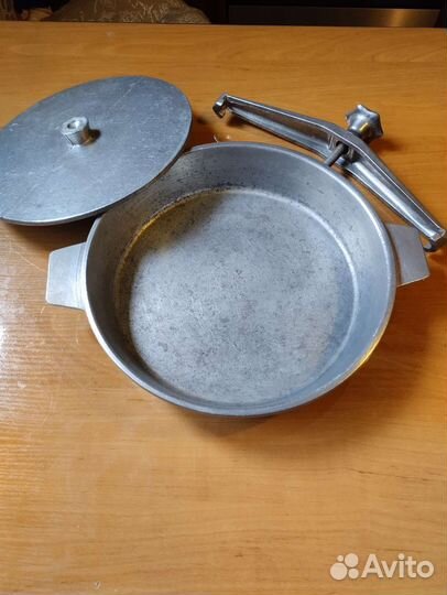 Сковорода для цыпленка табака СССР