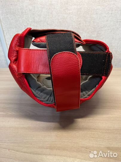 Боксерский шлем adidas aiba