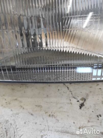 Фара передняя правая Volkswagen Transporter T4