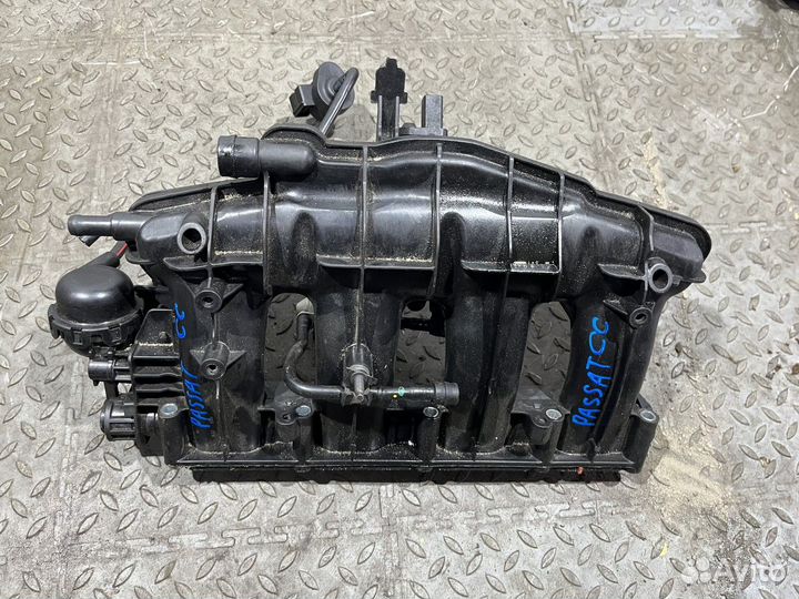 Коллектор впускной (Volkswagen Passat CC)