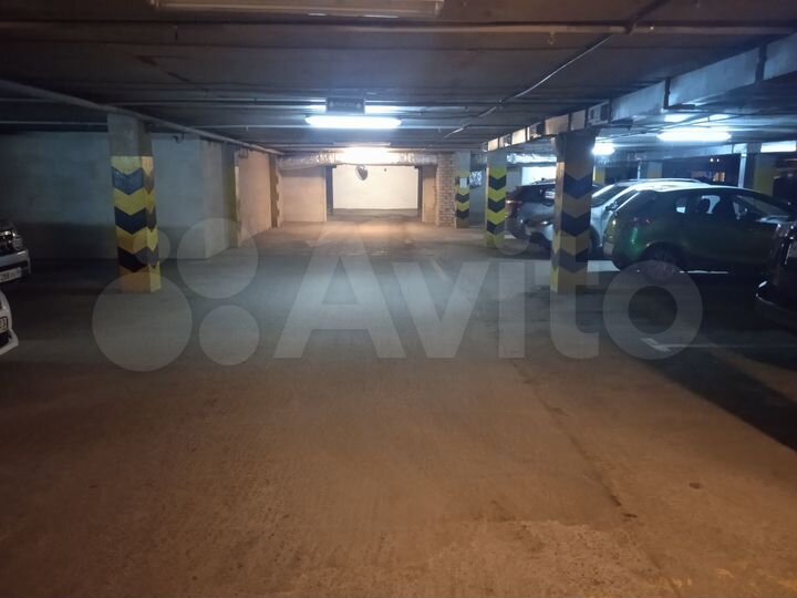 Машиноместо, 19 м²