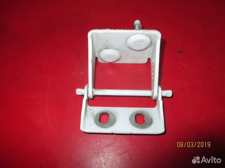 Петля двери багажника Ford Focus III 2011) Форд