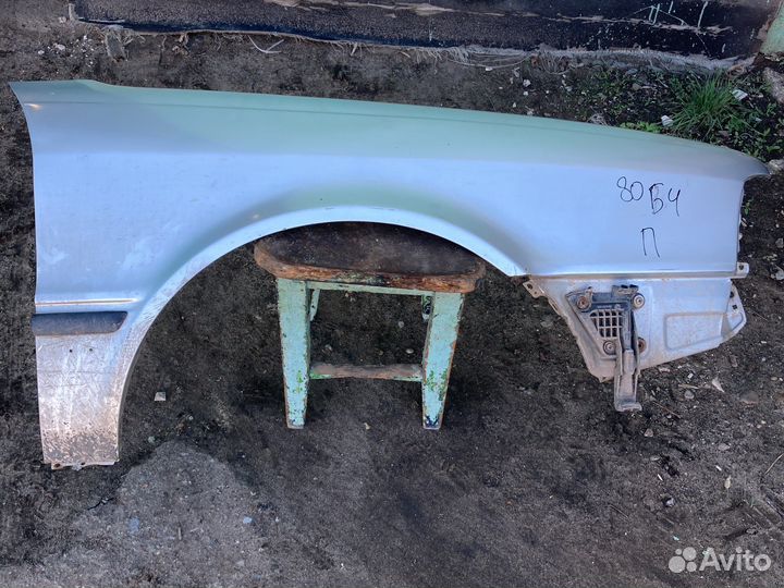 Правое крыло ауди 80 б4