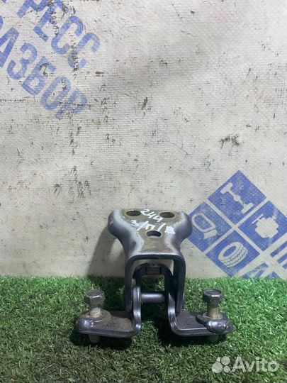 Петля двери задняя правая Mitsubishi Lancer 9