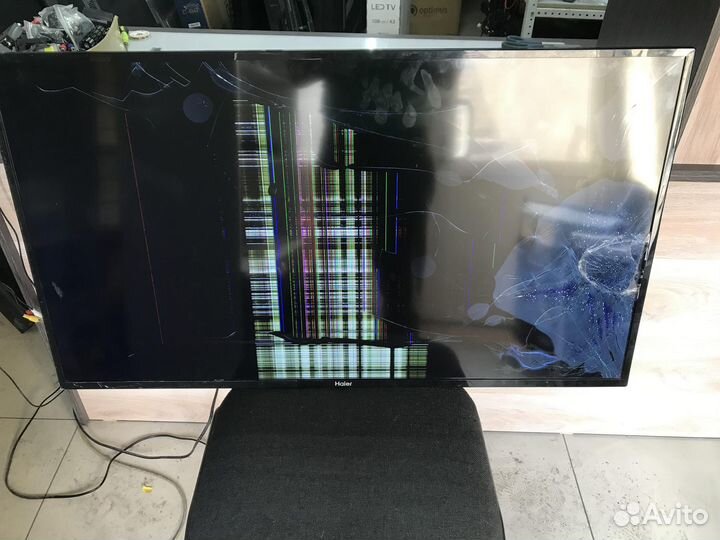 Телевизор Haier 42 Smart TV HX (По запчастям)