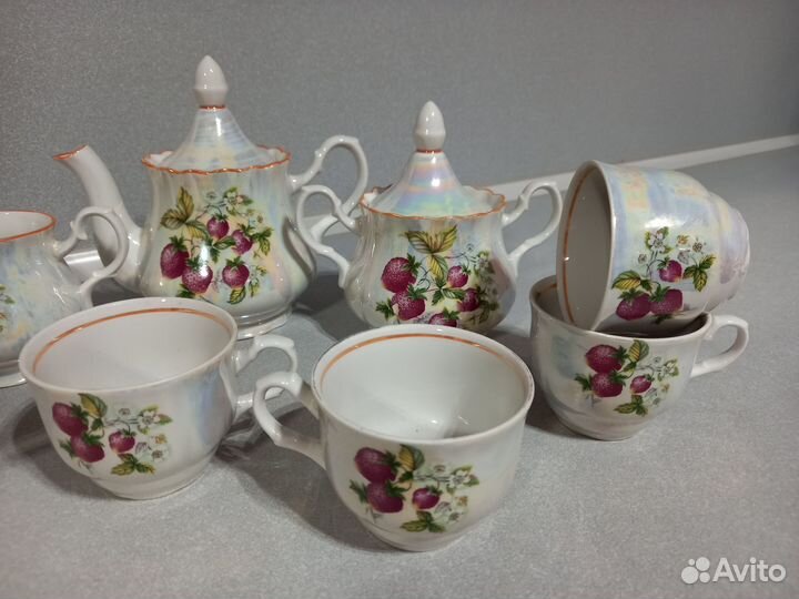 Чайный сервиз на 6 персон