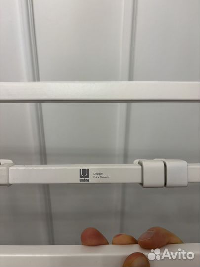 Вешалка настенная umbro Cubiko белая