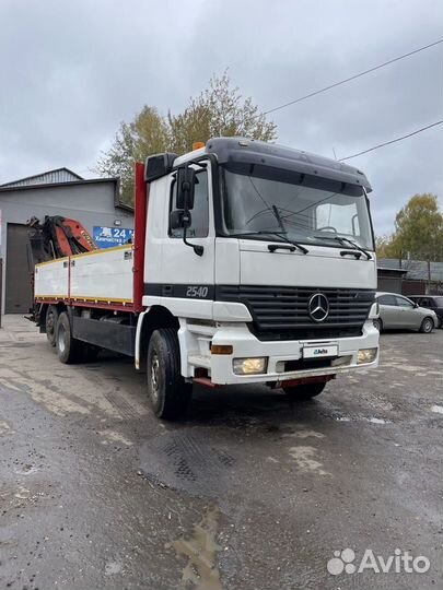 Бортовой грузовик Mercedes-Benz Actros с КМУ Palfinger, 2013