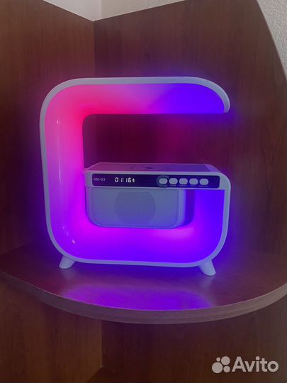 Беспроводная зарядка ночник