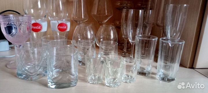 Набор бокалов и рюмок
