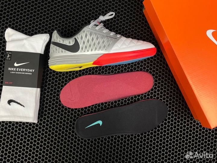 Футзалки nike lunar gato