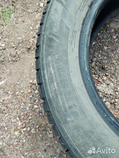 Pirelli Ice Zero 225/60 R17