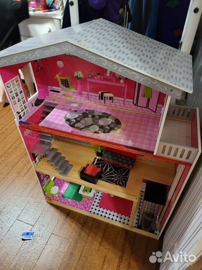 Домик кукольный