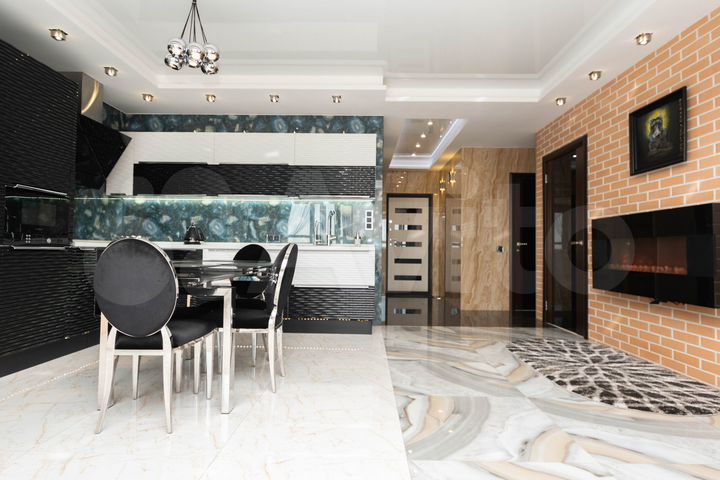 3-к. квартира, 69,8 м², 17/18 эт.