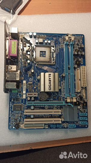 Материнская плата 775