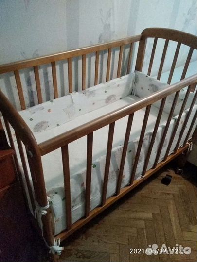 Детская кровать с матрасом и бортами