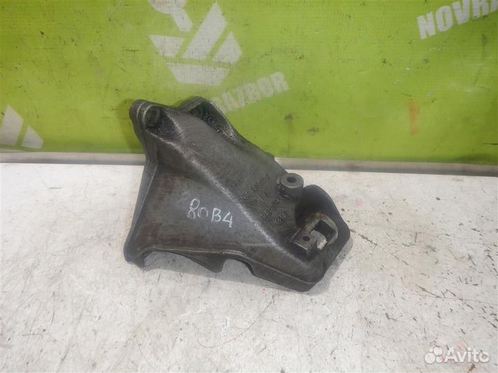Кронштейн двигателя левый Ауди 80 90 Б4