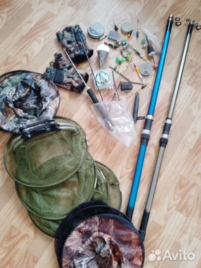 Рыболовные снасти + две летние удочки +1 зимняя
