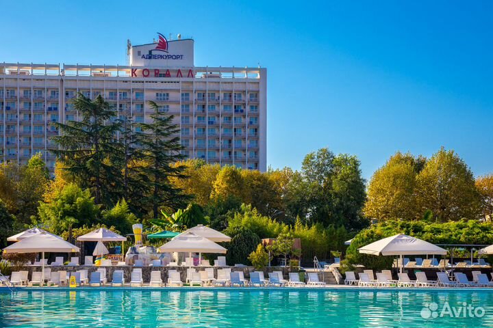 Уборщик в столовую