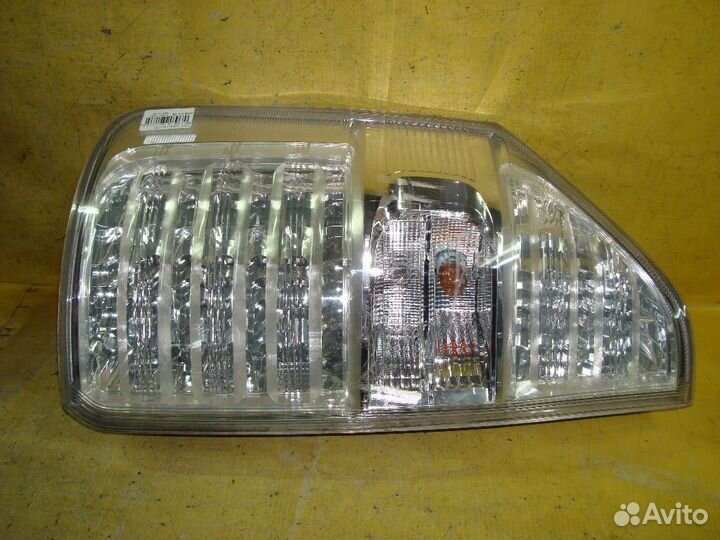 Стоп Toyota Noah ZRR70G